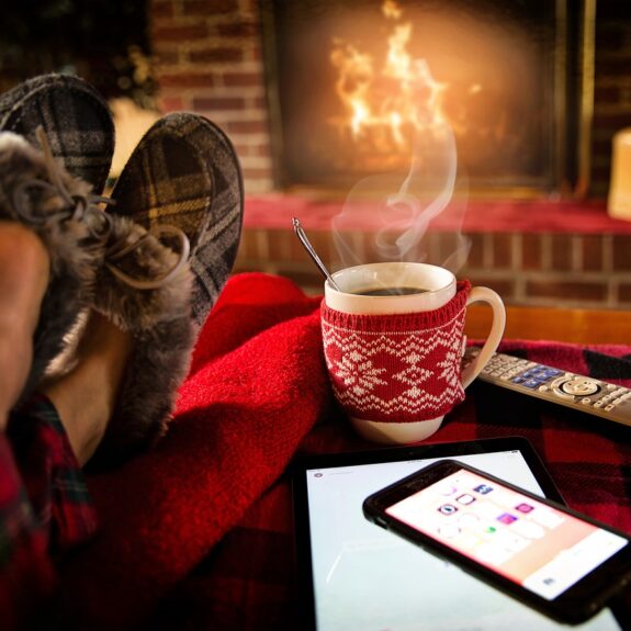 Du liebst es gemütlich?! Dann brauchst du auch die richtigen Hausschuhe | Ich gebe dir Tipps für geniale Geschenkideen & coole Gadgets zum Verschenken an dich selbst oder an deine Liebsten ;-)